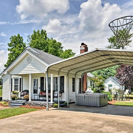 Peaceful Elkin Vacation Rental About 17 Mi To Mt Airy! Dobson ภายนอก รูปภาพ